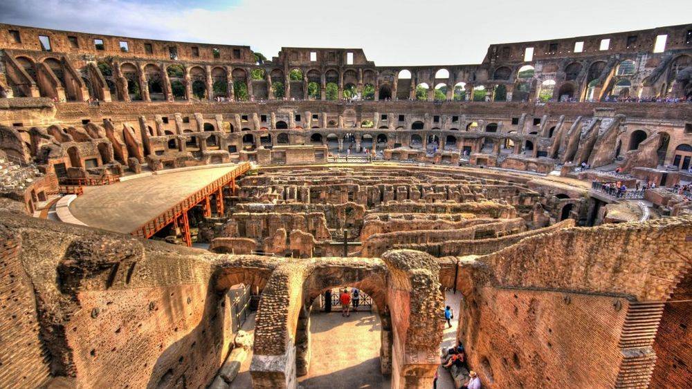 El interior del Coliseo