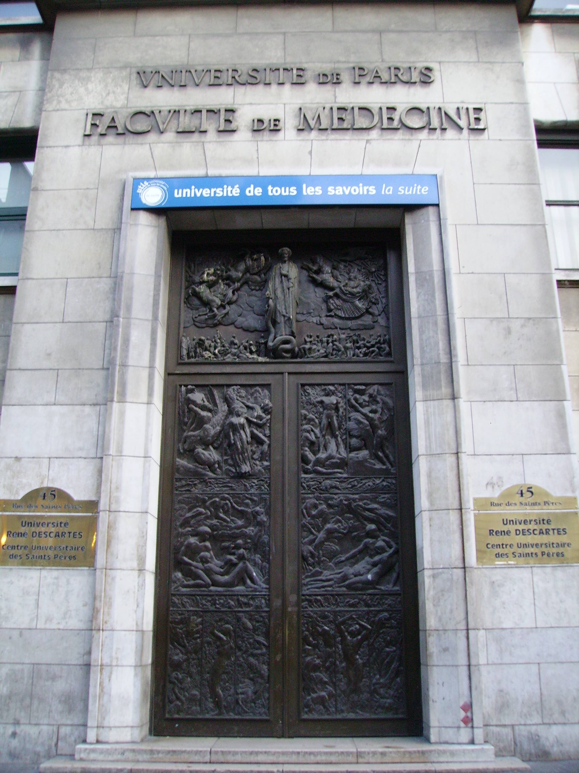Puerta de la facultad de medicina