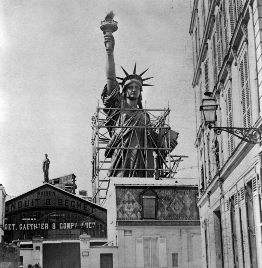 Estructura de la estatua en París