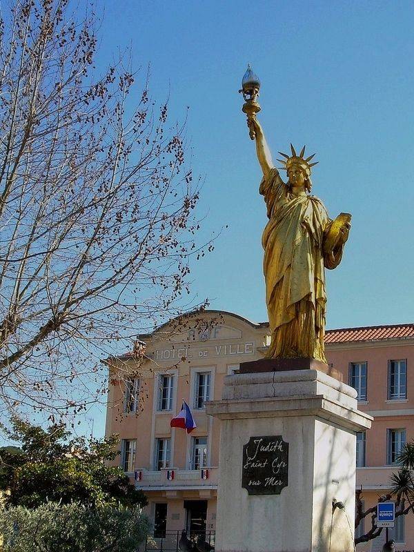 Réplica en St-Cyr-sur-Mer