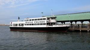 Un crucero estatua de barco