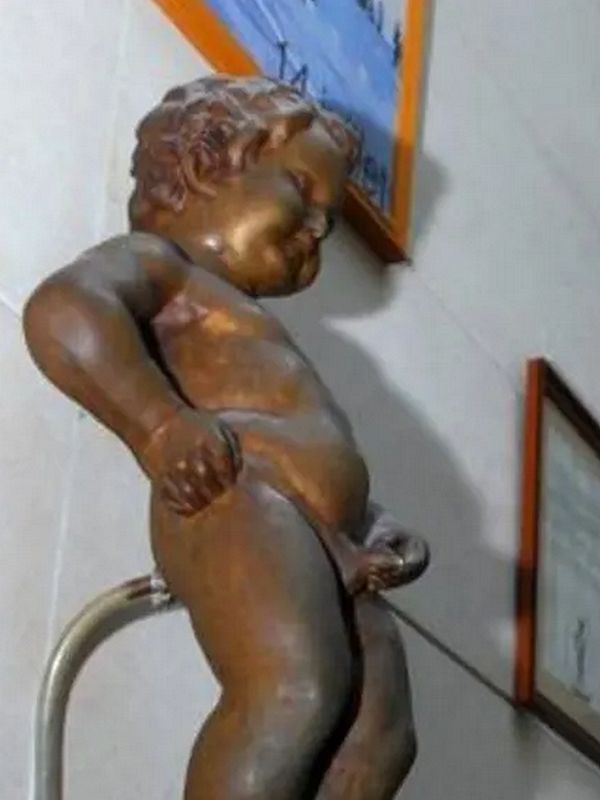 Manneken Pis de Poitiers