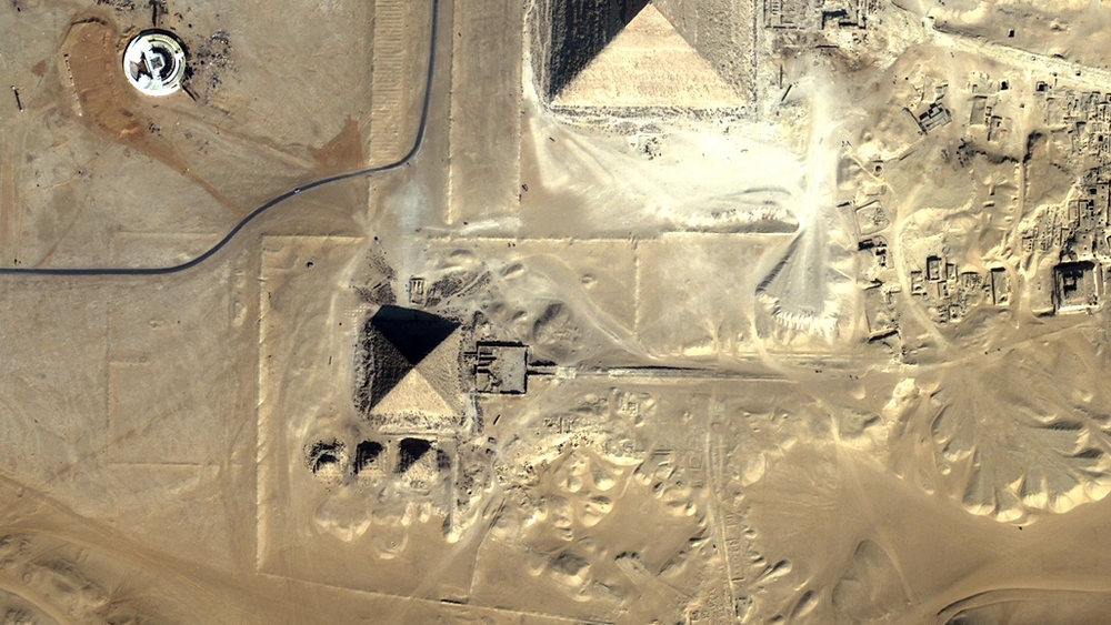 Vista aérea de la Pirámide de Micerinos (click para agrandar)