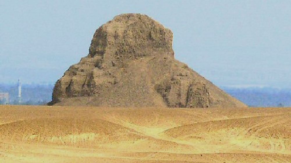 Pirámide de Amenemhat III