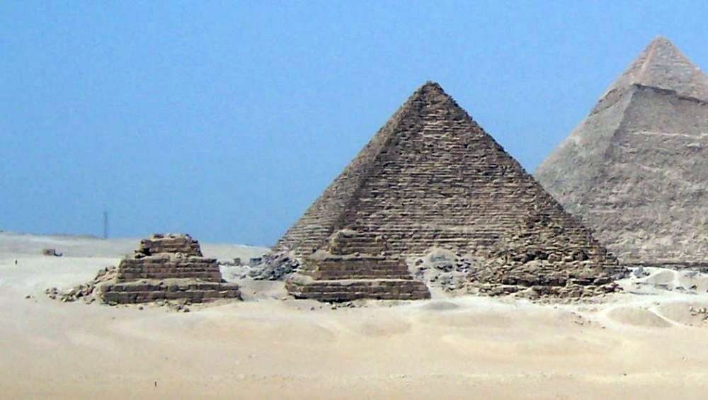 La pirámide de Micerinos