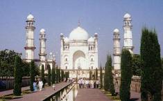 El Bibi-Ka-Maqbara