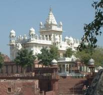 El Jaswant Thada