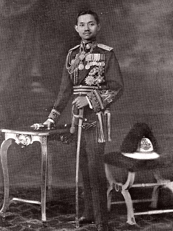 Rama VII