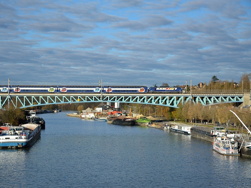 Viaducto de Conflans-Sainte Honorine, Yvelines, Francia