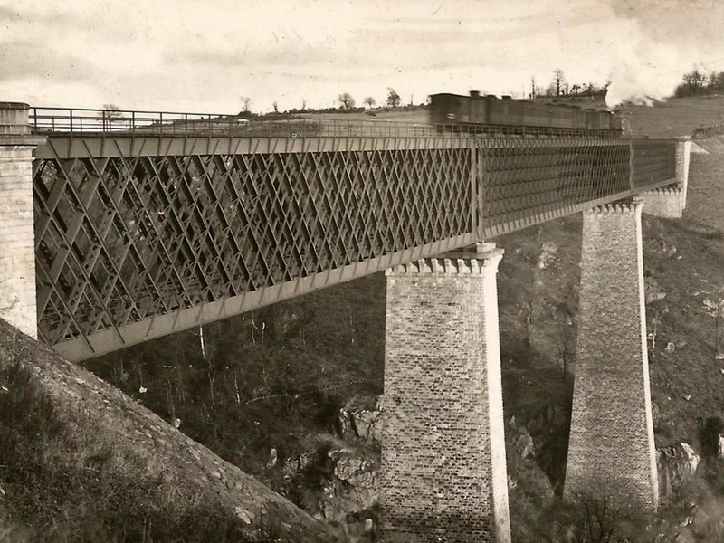 Viaducto en el Tardes